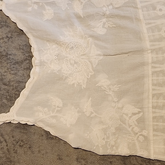 Lace tank cover up OS - Picture 2 of 3